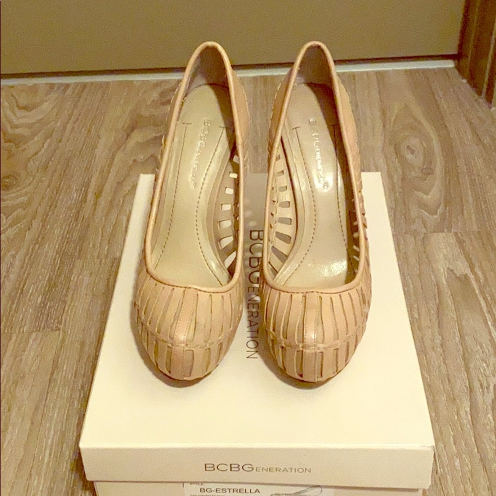 BCBG heels